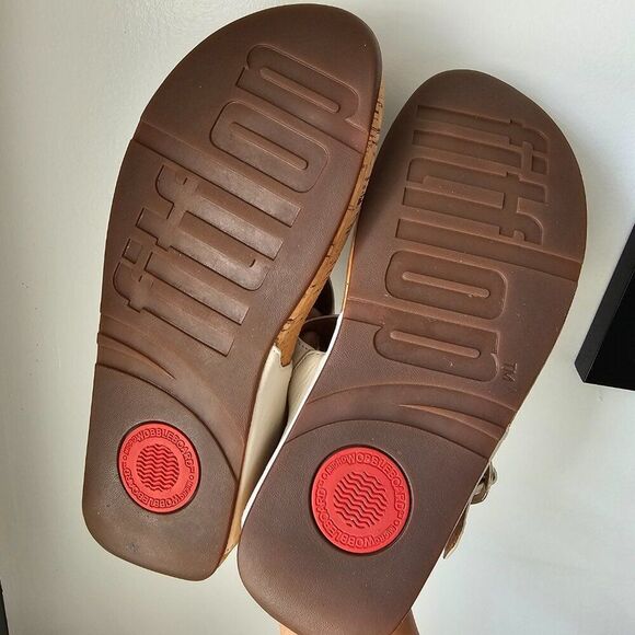 EUC FITFLOP WHITE LEATHER THONG SLIPPERS SIZE 9 WOMENS - Picture 13 of 13